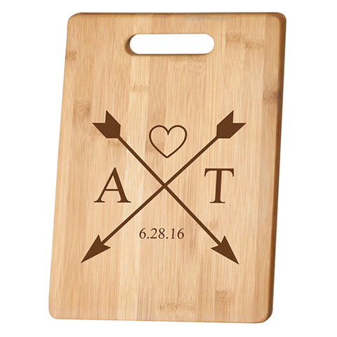 PERSONALIZED BAMBOO CUTTING BOARD