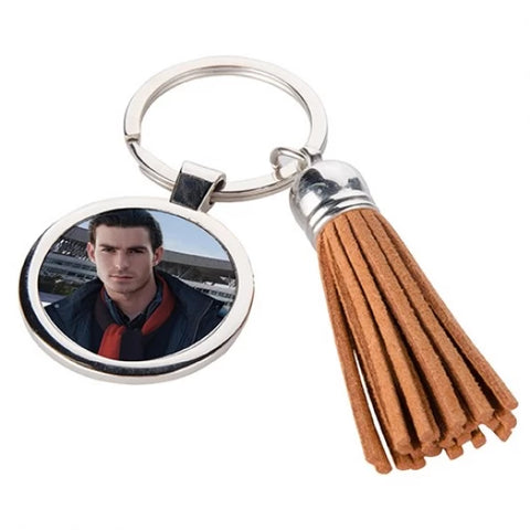 Round Key Chain w/ Short Tassel (Brown)