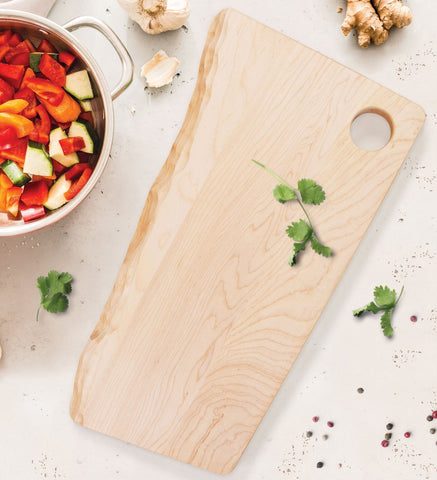 PERSONALIZED MAPLE CUTTING BOARD